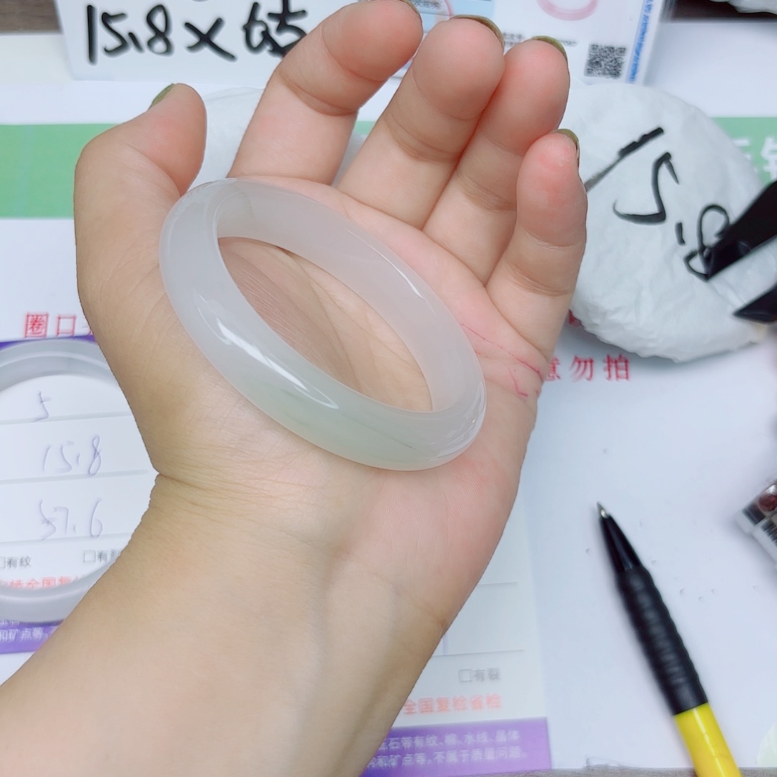 石英质玉手镯未镶嵌6/5453