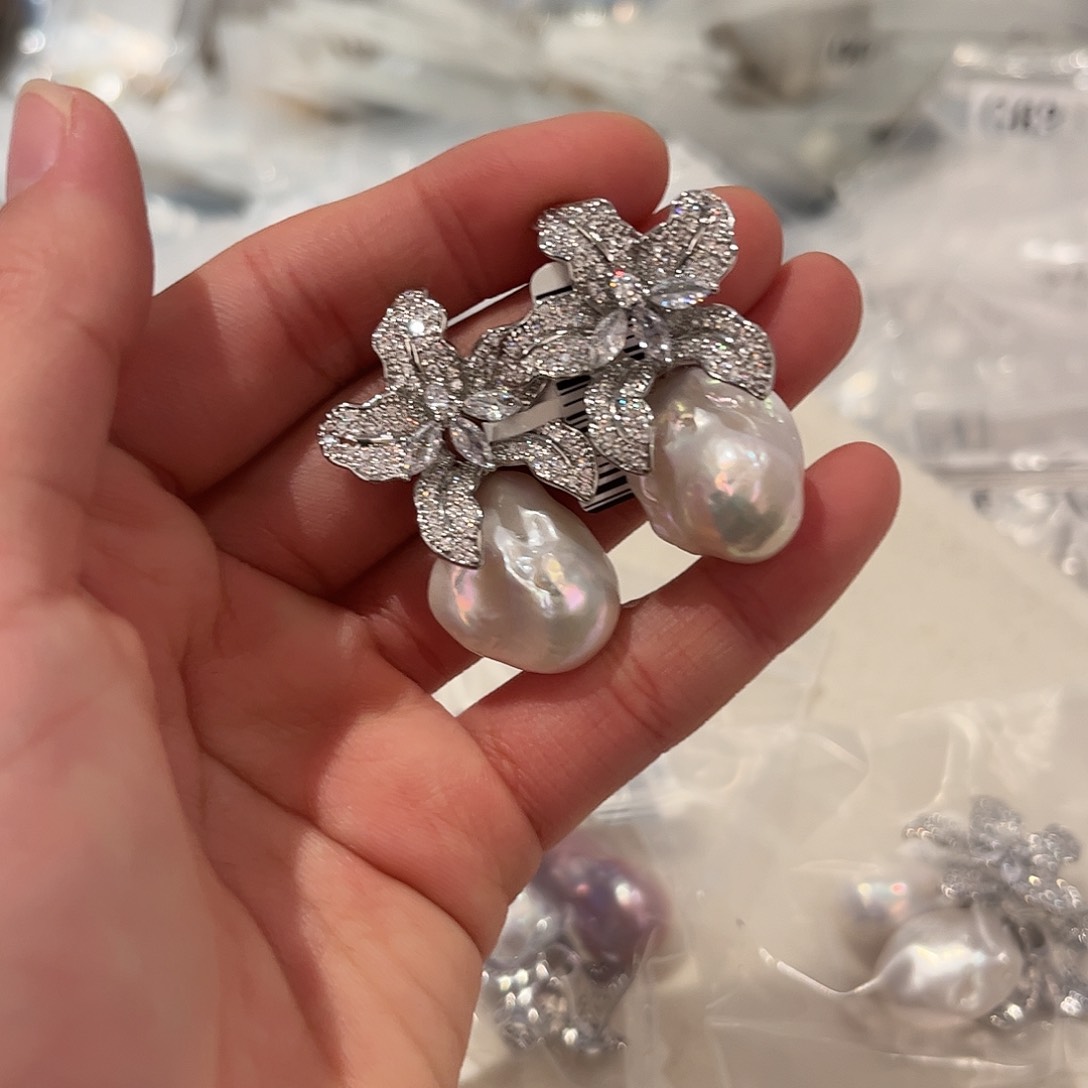 淡水珍珠耳饰合金