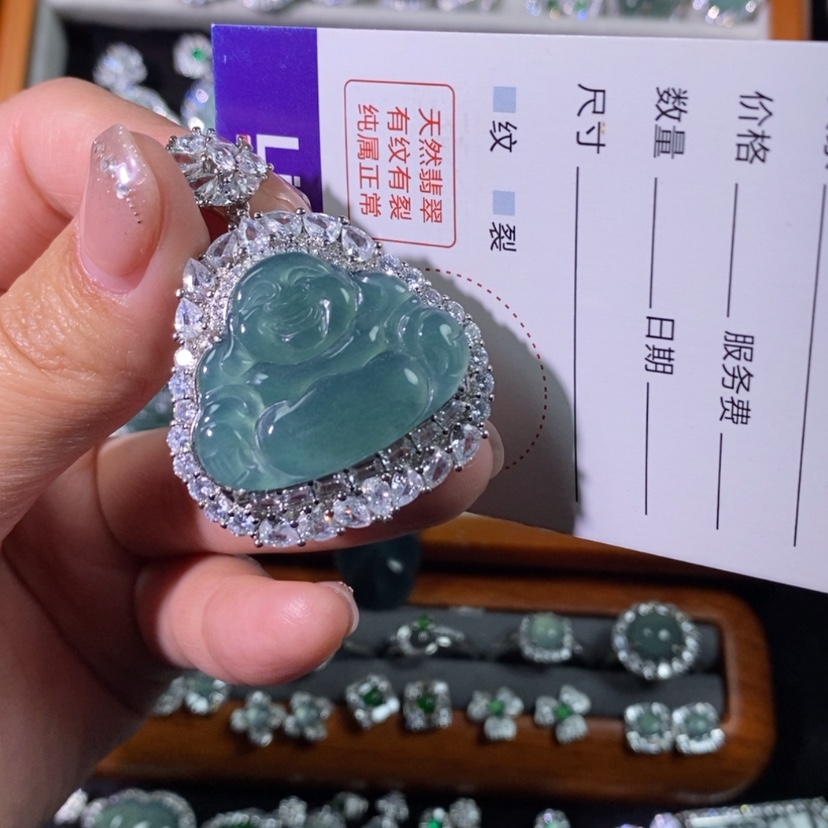 【闪购商品】翡翠颈饰未镶嵌天然