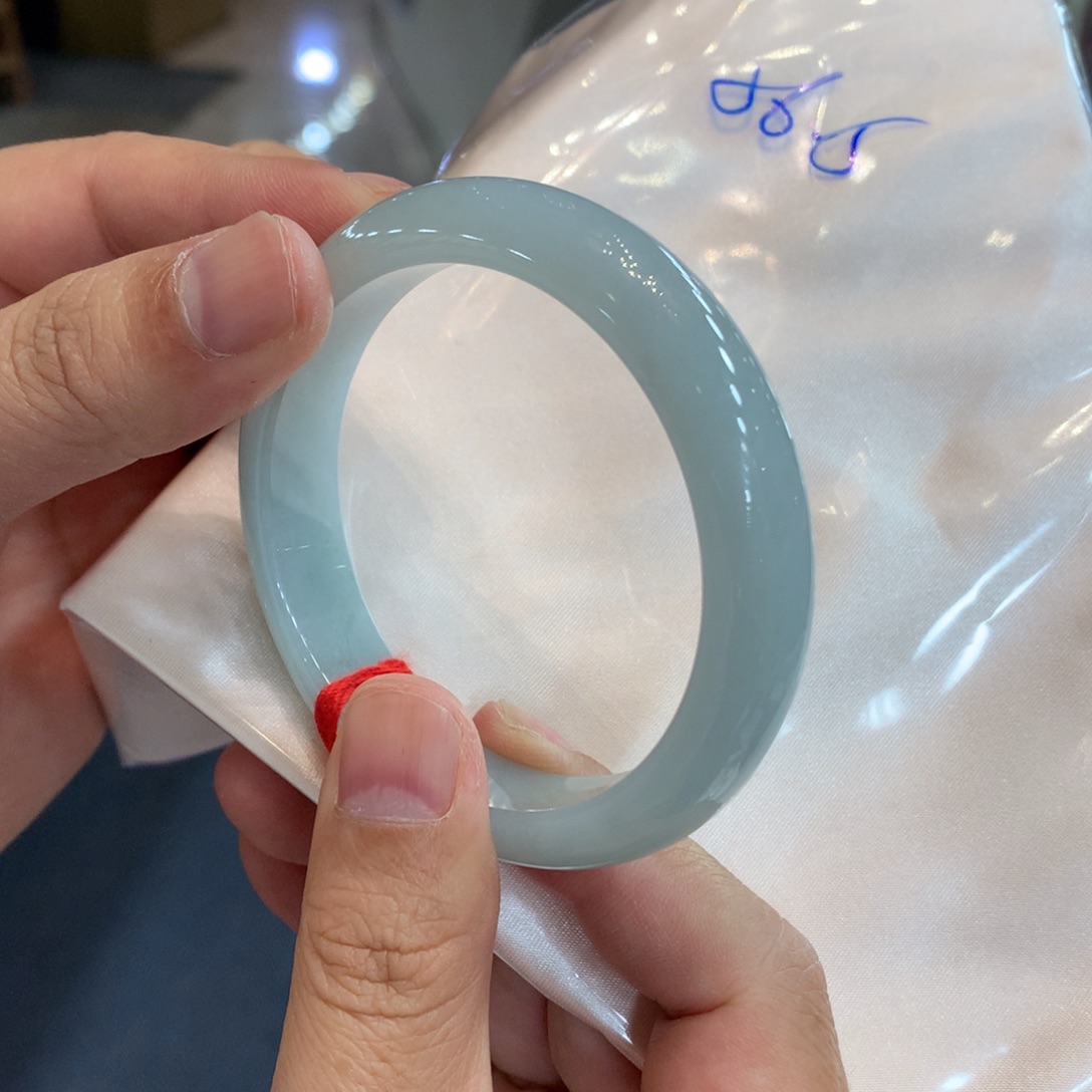 翡翠未镶嵌手镯手镯