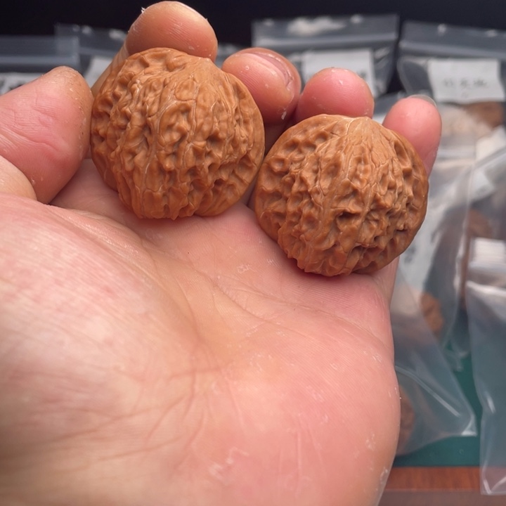 文玩核桃把件 39 尺全品山地磨盘 666888