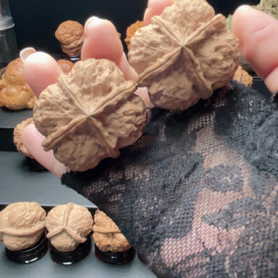 ༺***༻文玩核桃吊坠四棱…………………………