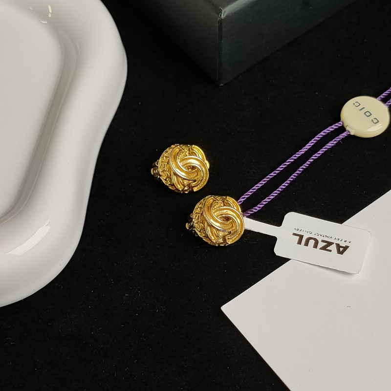 95新 Chanel/香奈儿 Azul - 95A浮雕mini金色双C豆豆耳夹 51775