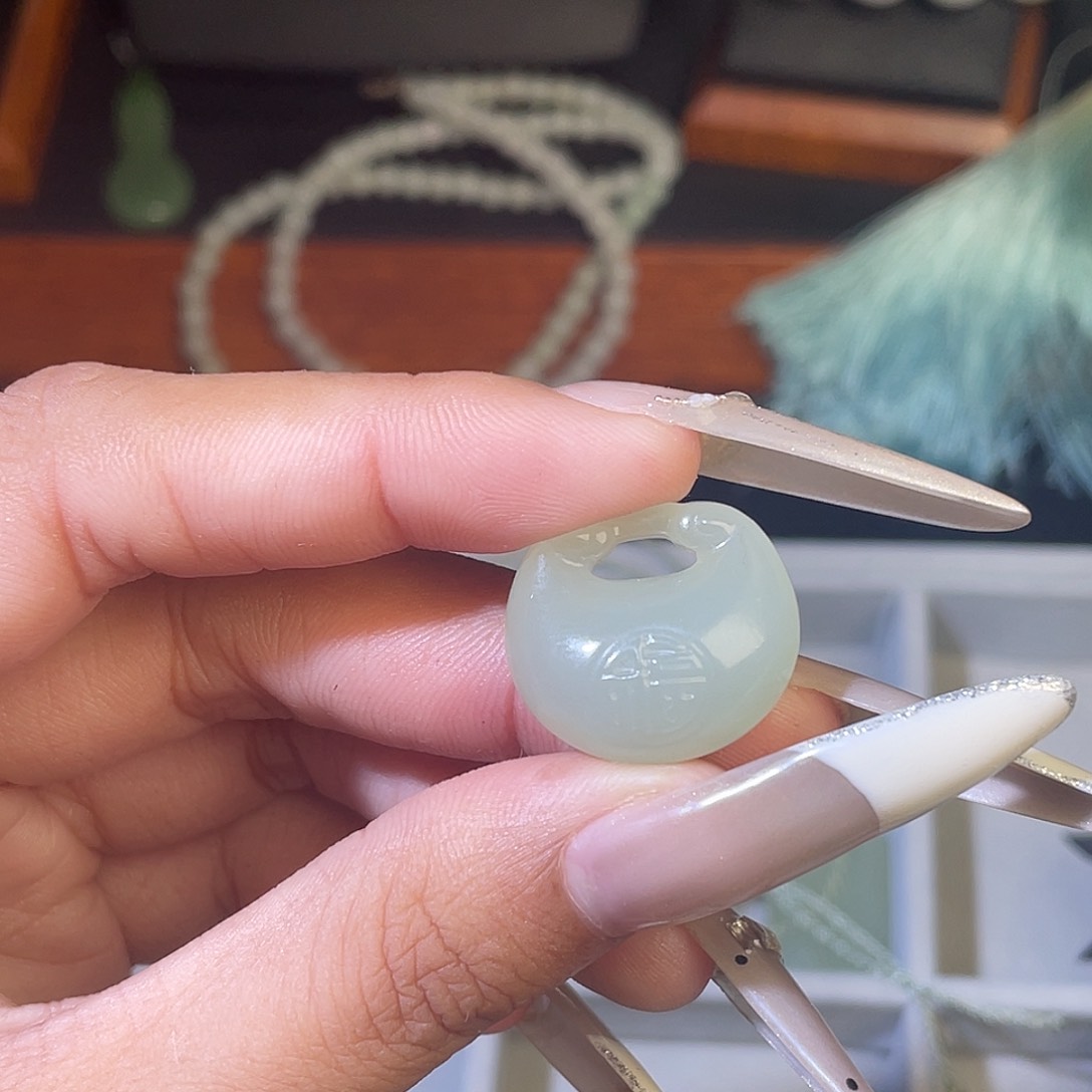 颈饰未镶嵌和田玉