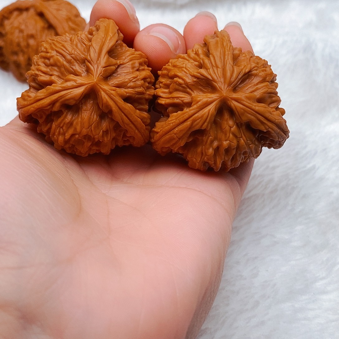 茄***锅吊坠文玩核桃三棱