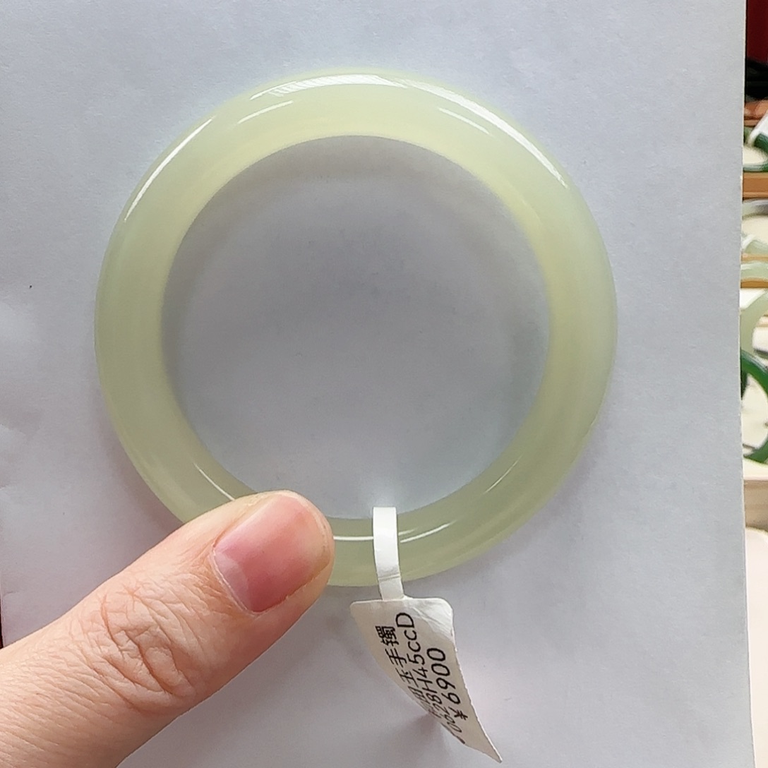 和田玉手镯未镶嵌52