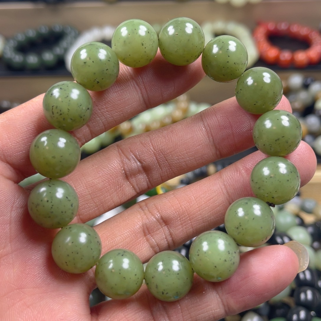 和田玉手串未镶嵌