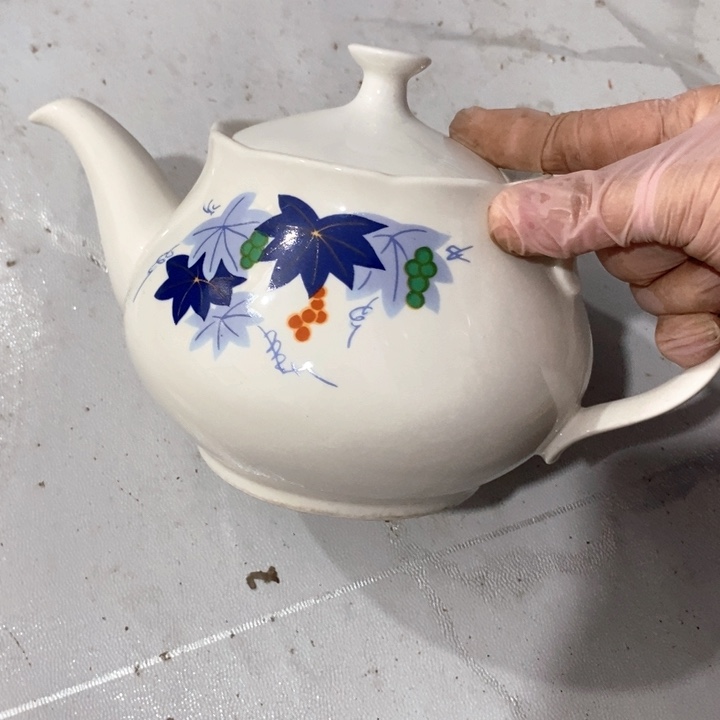 瓷片白玫牌多孔壶约600ml