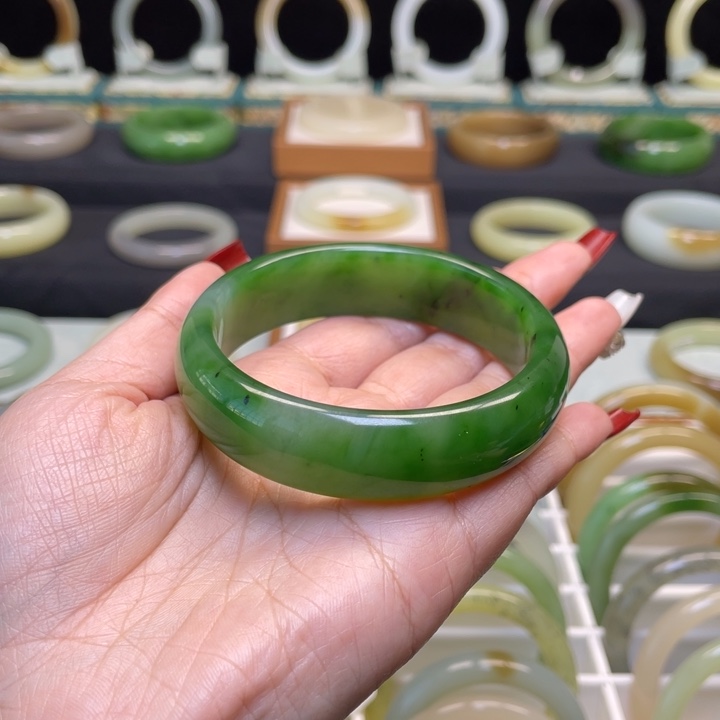 和田玉手镯未镶嵌58