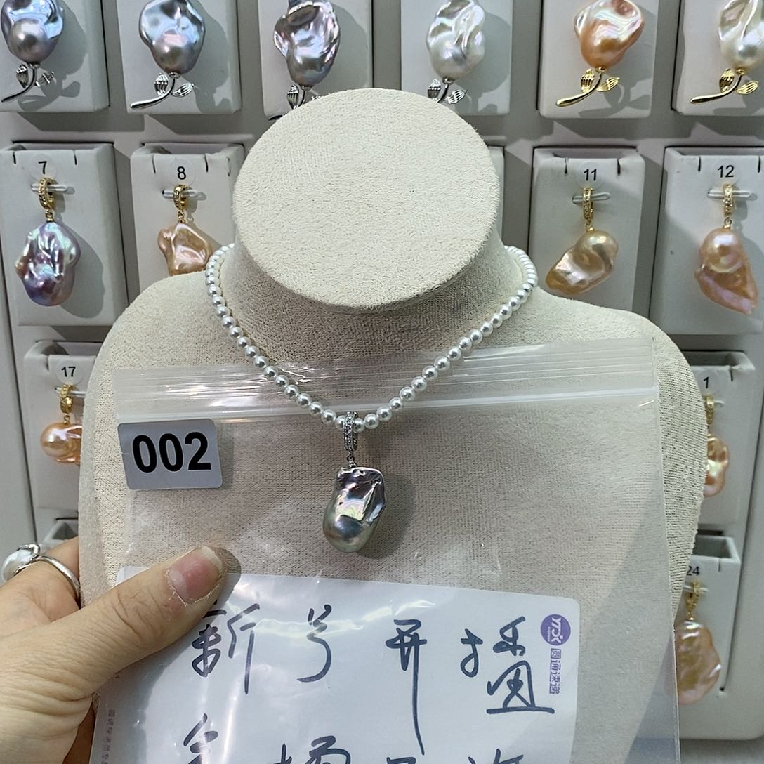 淡水珍珠颈饰合金