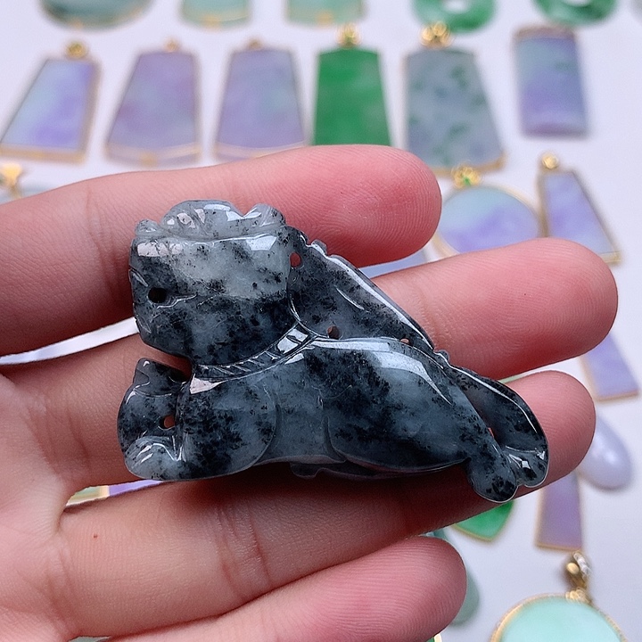 翡翠颈饰未镶嵌天然翡翠a货