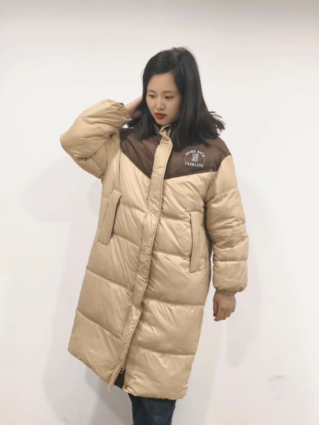 W66 大款拼色棉服