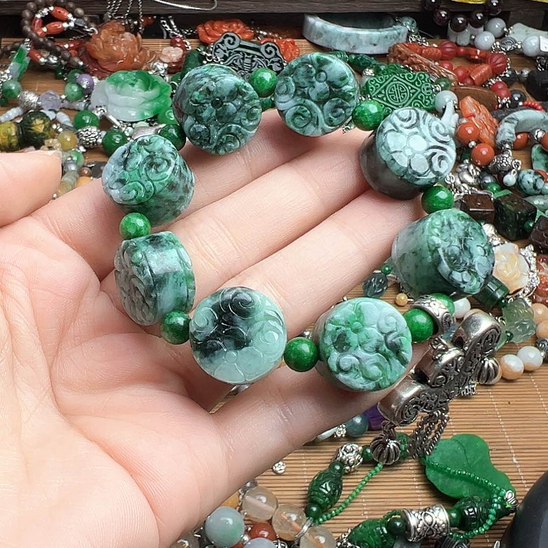 紫***儿翡翠未镶嵌颈饰吊坠