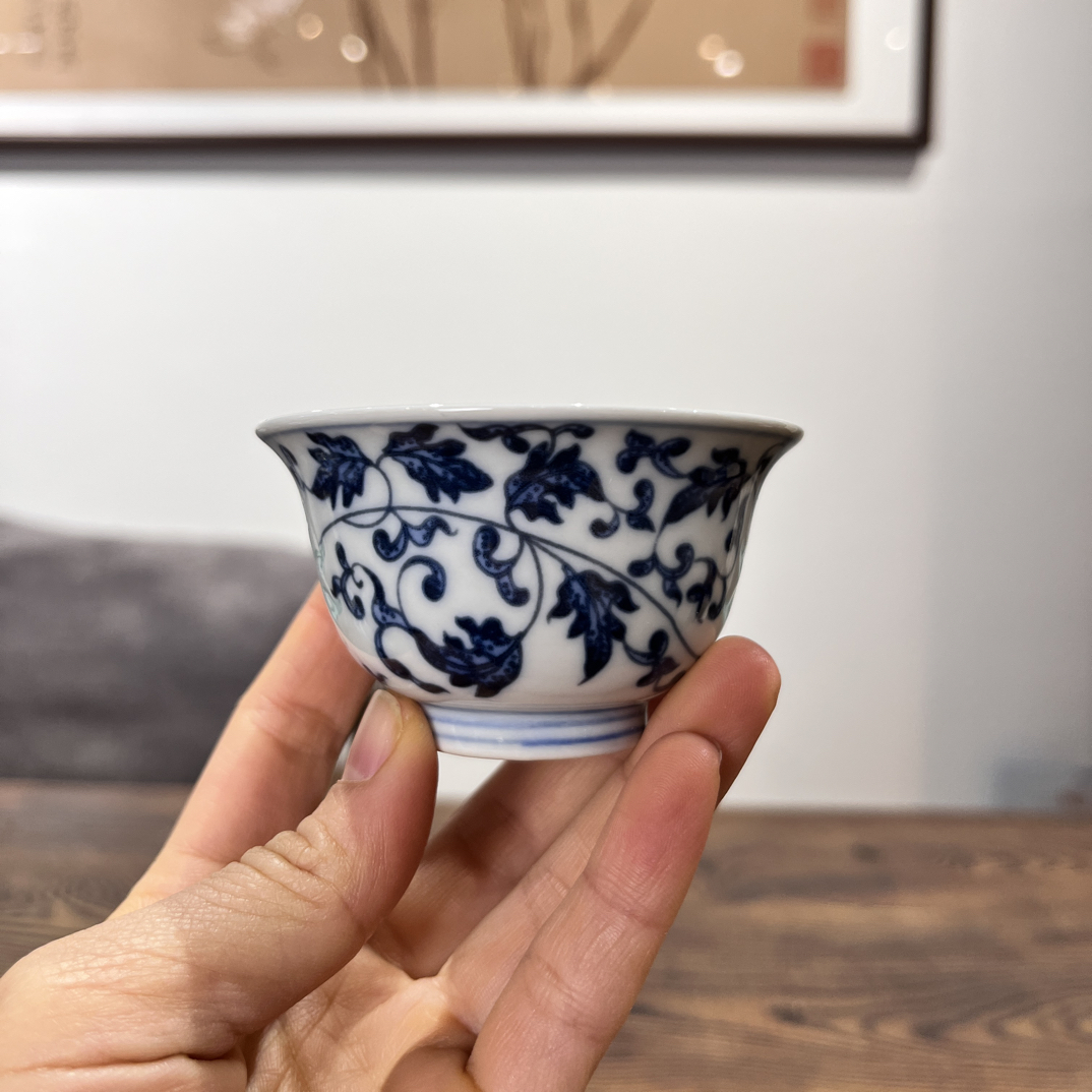 高温釉下青花瓷压手杯中式缠枝莲主人杯单杯景德镇功夫茶小压手杯