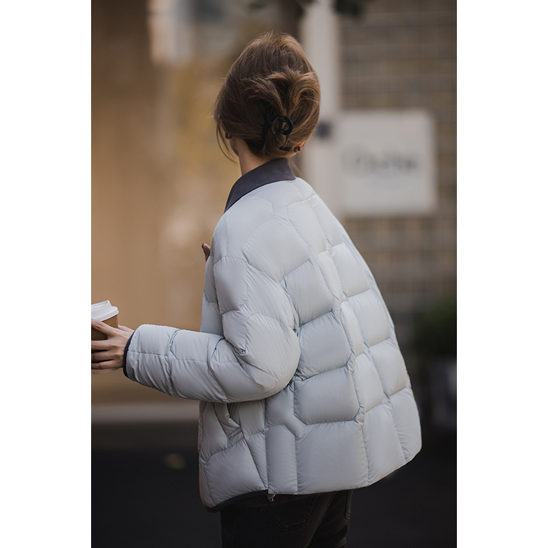 小谷粒90白鸭绒羽绒服女2025年秋冬新款蓝色轻薄宽松翻领保暖上衣