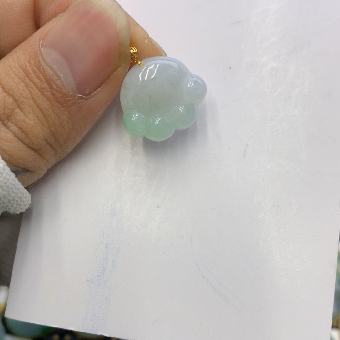 翡翠颈饰18K金镶嵌翡翠