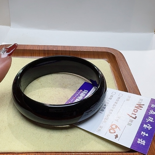 玛瑙/玉髓手镯未镶嵌?*小