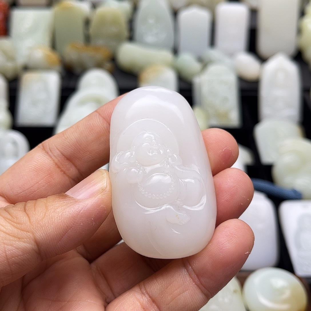 和田玉颈饰未镶嵌