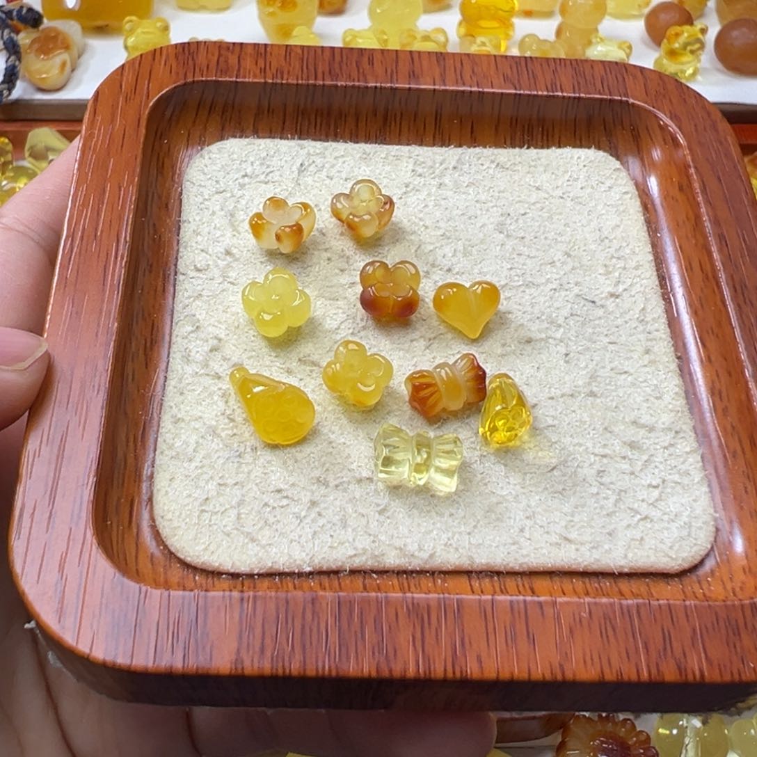 琥珀吊坠(不含链)未镶嵌