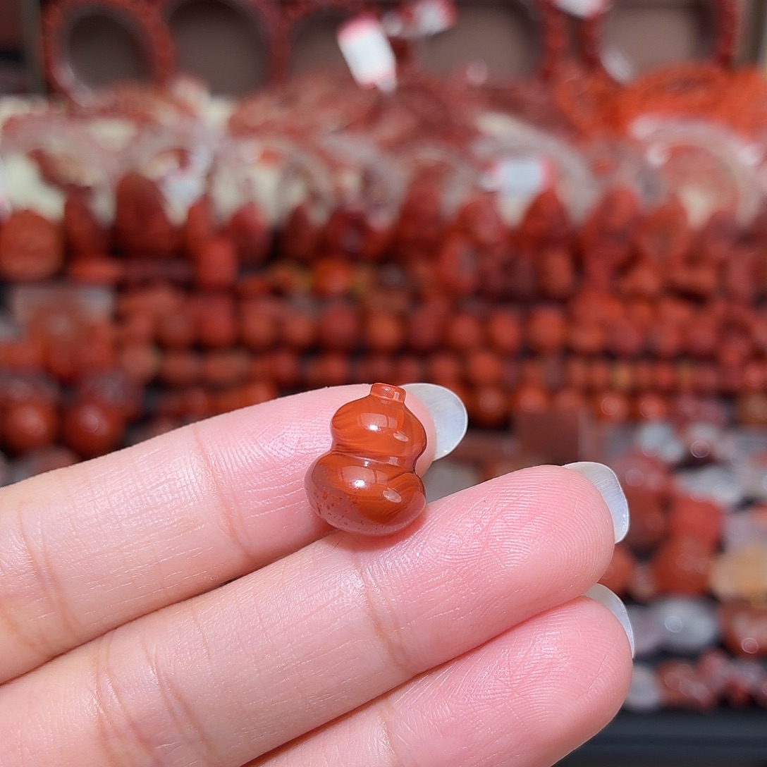 南红玛瑙未镶嵌颈饰胖葫芦