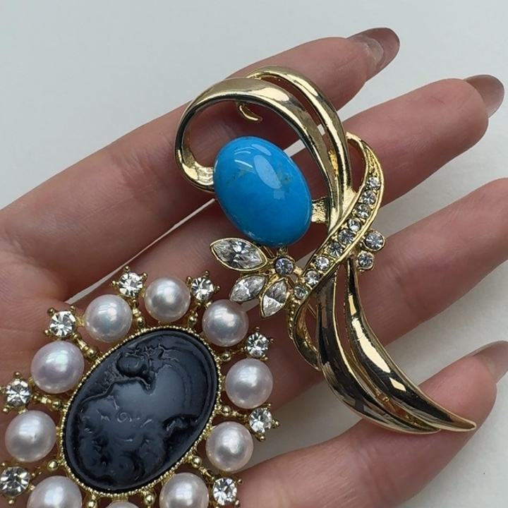 未镶嵌淡水珍珠胸饰