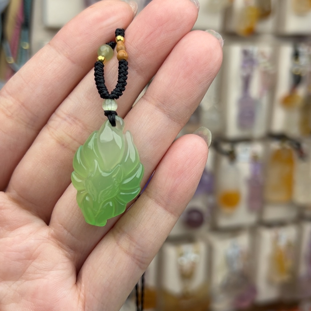 玛瑙/玉髓未镶嵌吊坠(赠链)