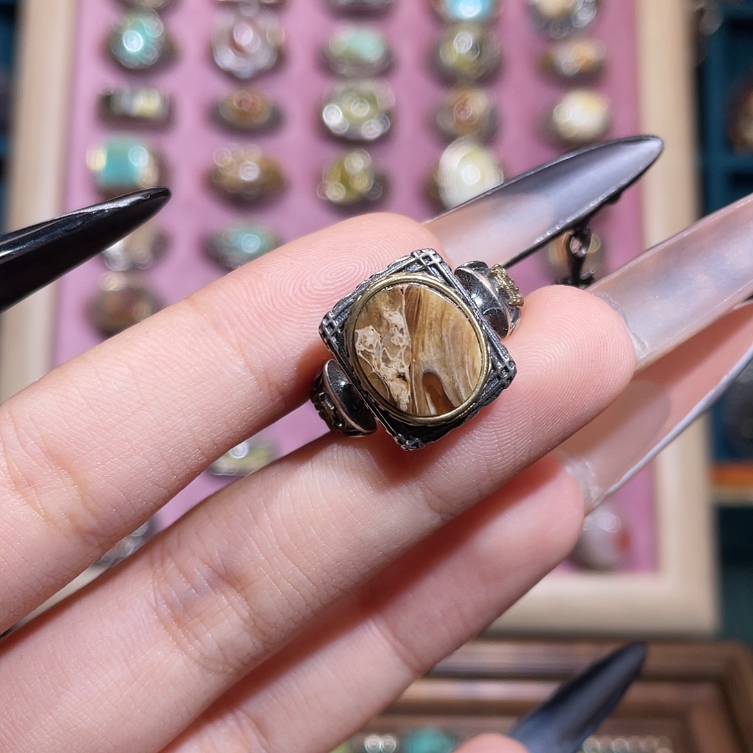 繁***焱琥珀银S925镶嵌戒指