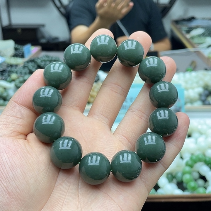 手串未镶嵌和田玉金*子18