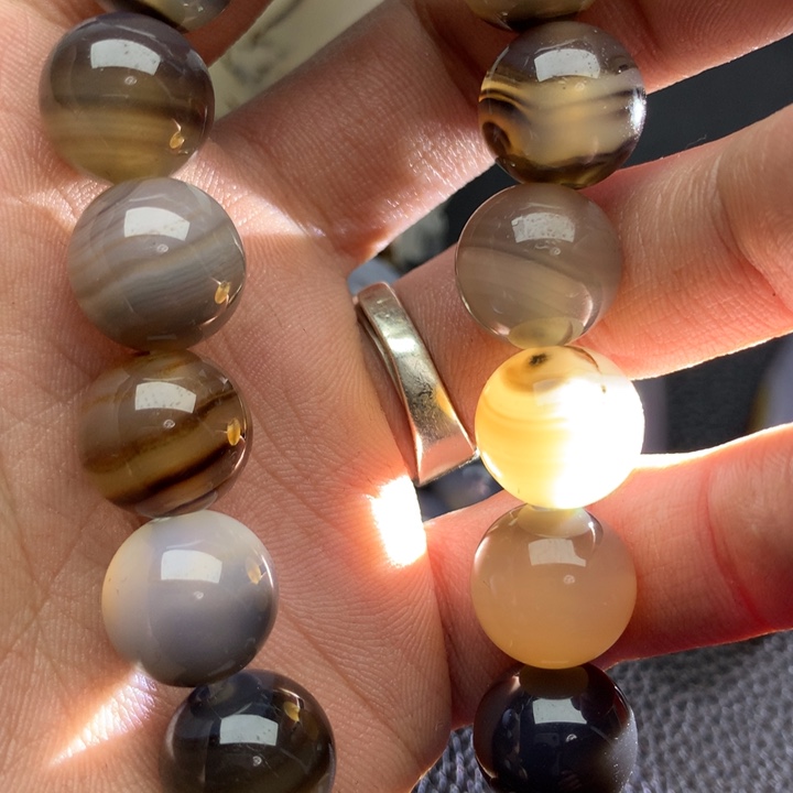 自***行玛瑙/玉髓未镶嵌颈饰