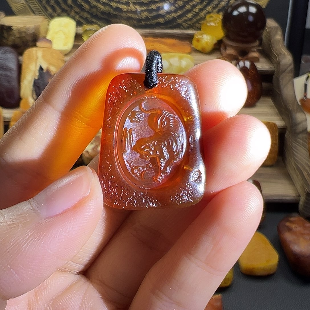 琥珀裸石未镶嵌琥珀