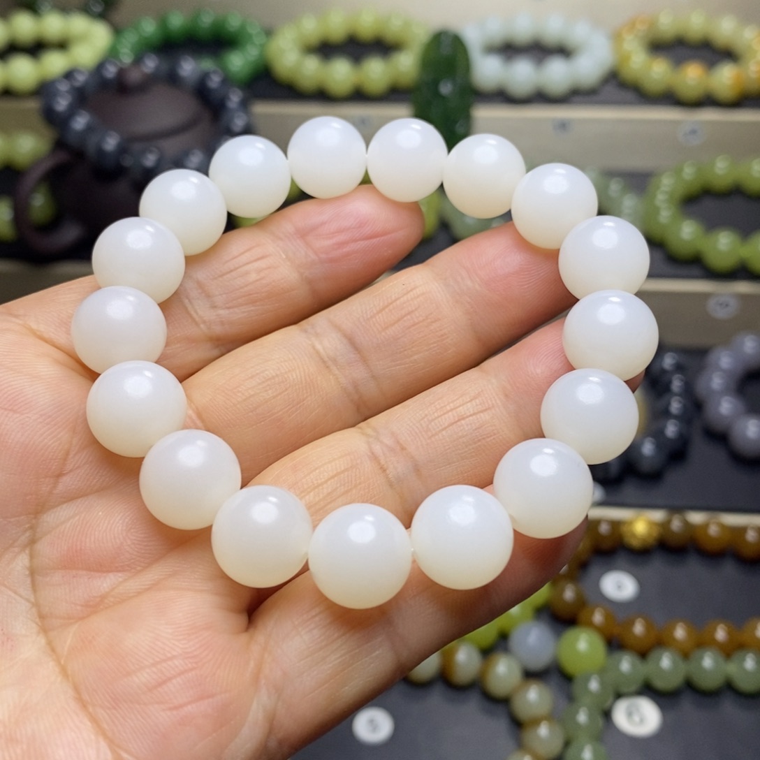 和田玉未镶嵌手串