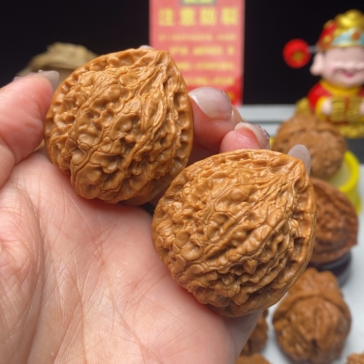 核桃文玩核桃坐佛39尺