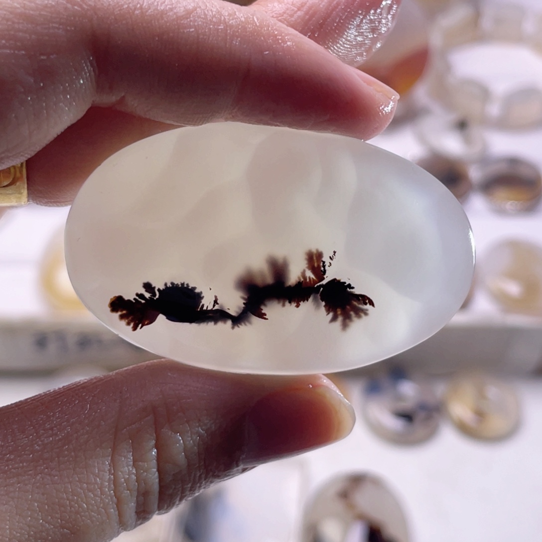 玛瑙/玉髓未镶嵌珠宝奇石