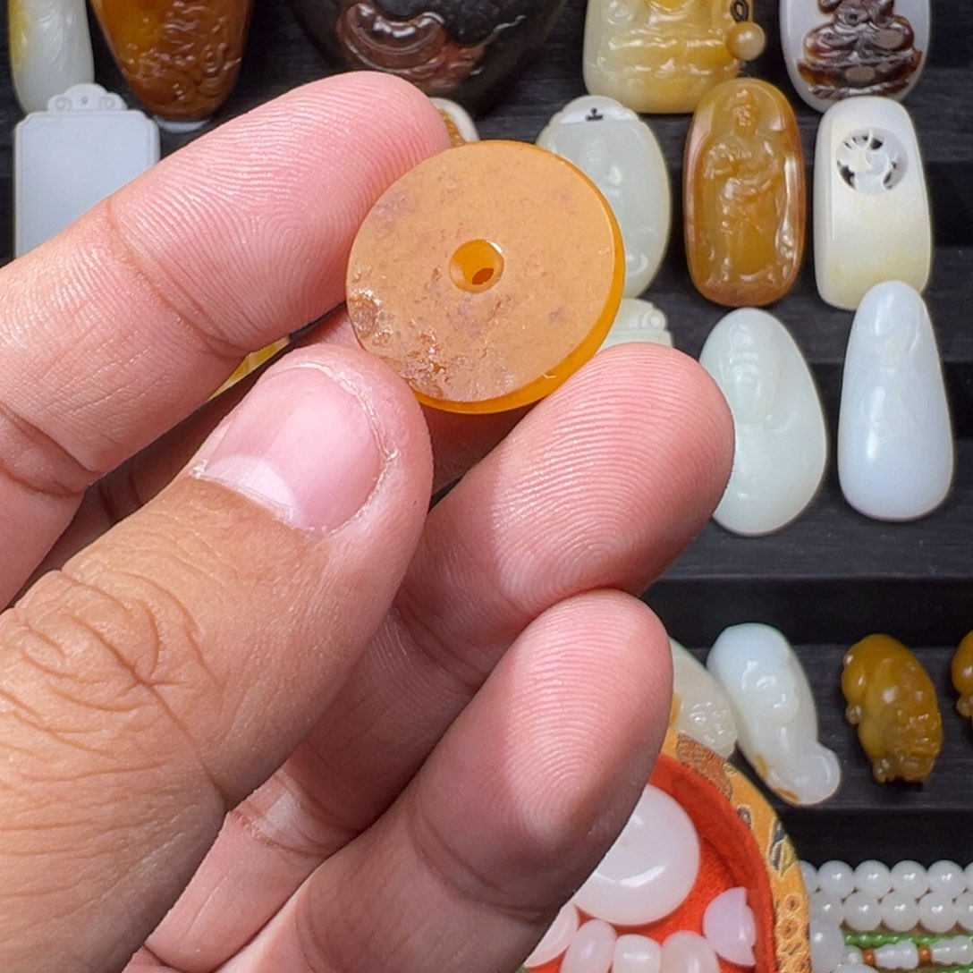 和田玉颈饰未镶嵌