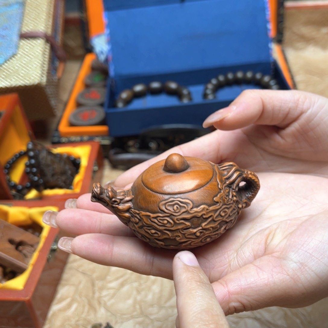 大叶紫檀（黑酸枝木类）