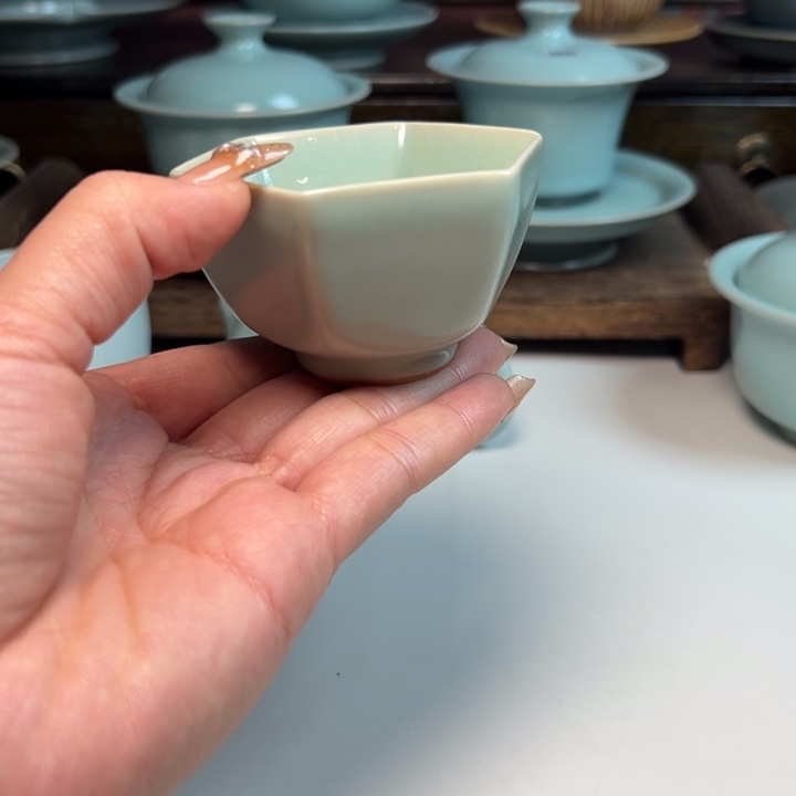 瓷片微瑕哈哈哈哈哈哈