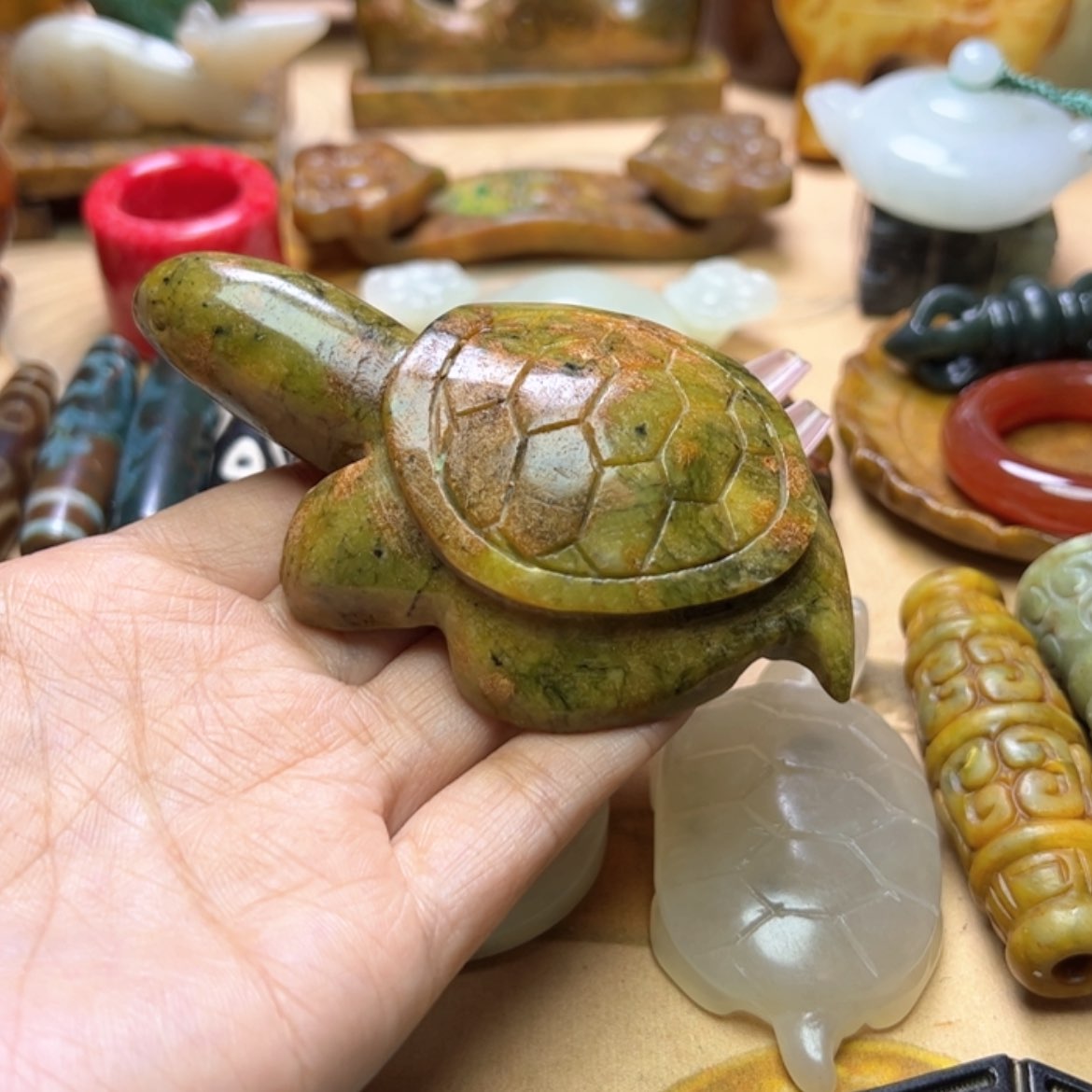 【闪购商品】蛇纹石玉颈饰未镶嵌