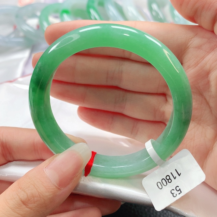 翡翠手镯未镶嵌5352圈