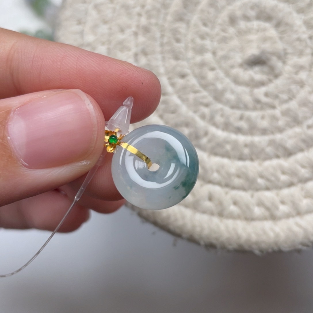 翡翠18K金镶嵌颈饰天然A货缅甸翡翠