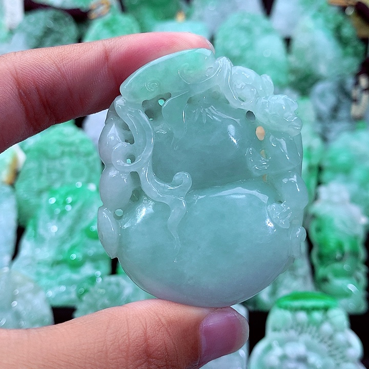 翡翠未镶嵌吊坠(不含链)