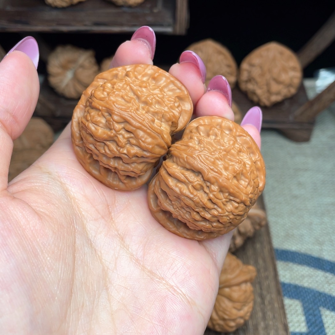 文玩核桃把件42白狮子