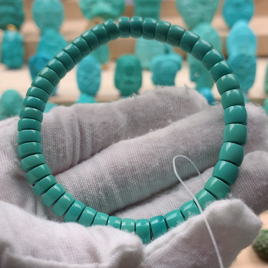 绿松石配饰未镶嵌