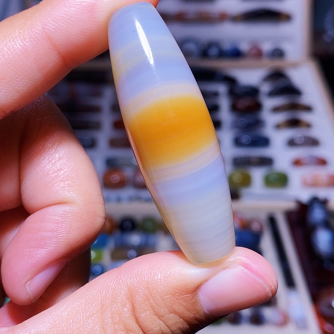 吊坠玛瑙未镶嵌…