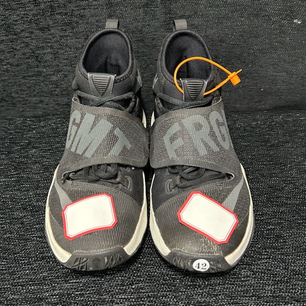 42码 黑白 实战篮球鞋