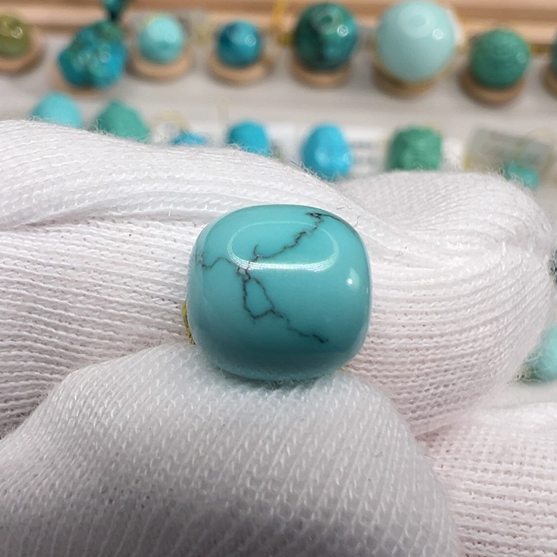 绿松石配饰未镶嵌