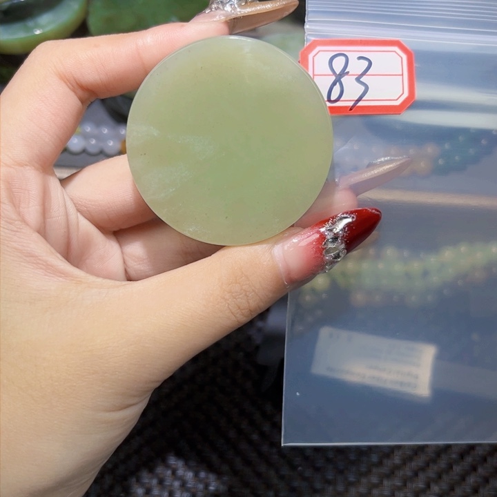 和田玉和田玉边角料随机发未镶嵌