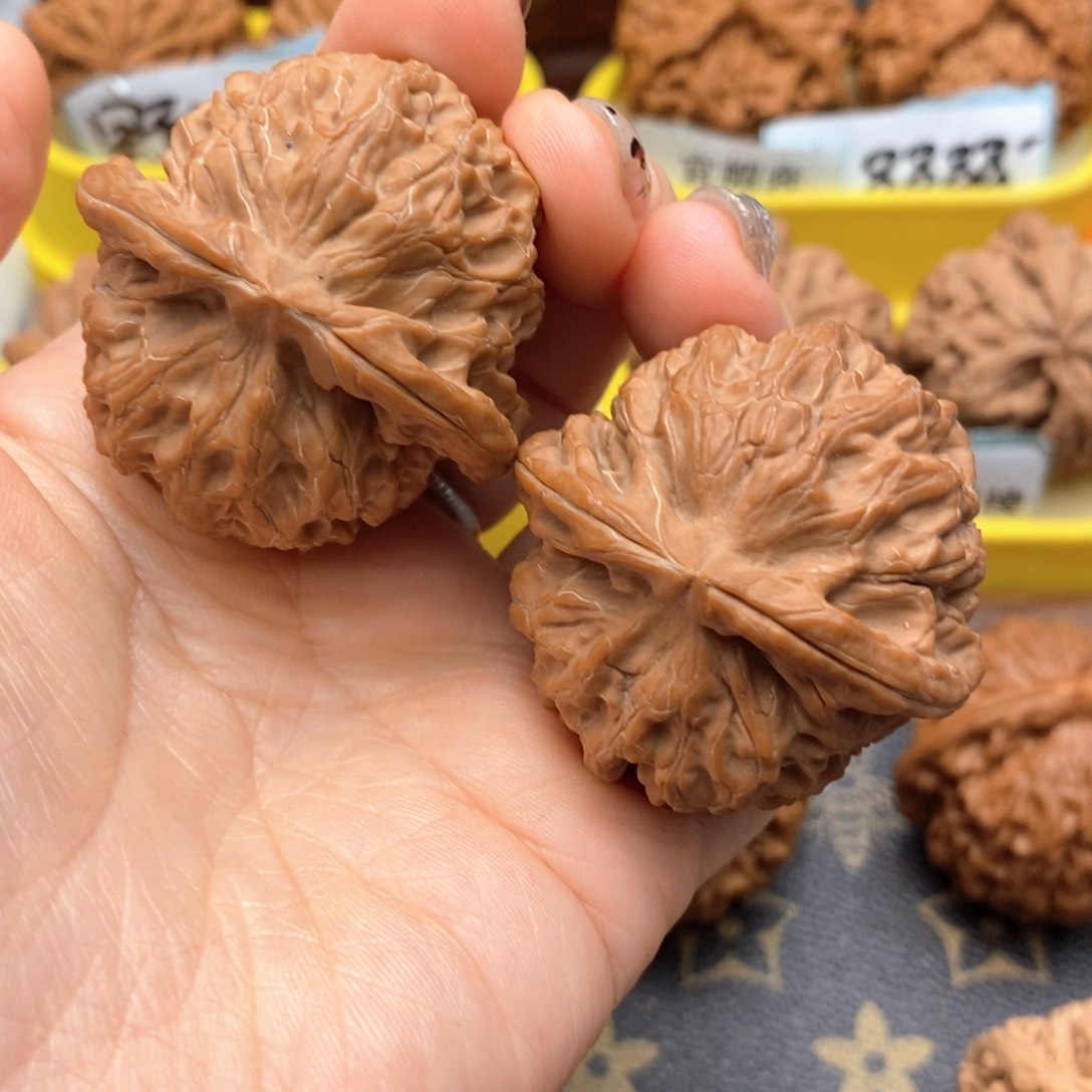 文玩核桃把件43尺全品金麒麟