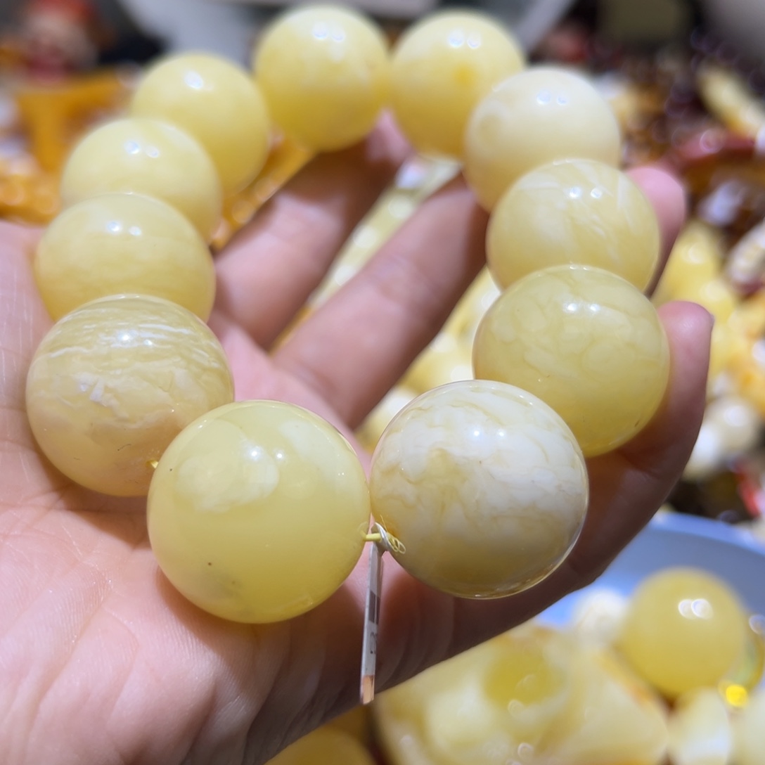 琥珀珠宝奇石未镶嵌