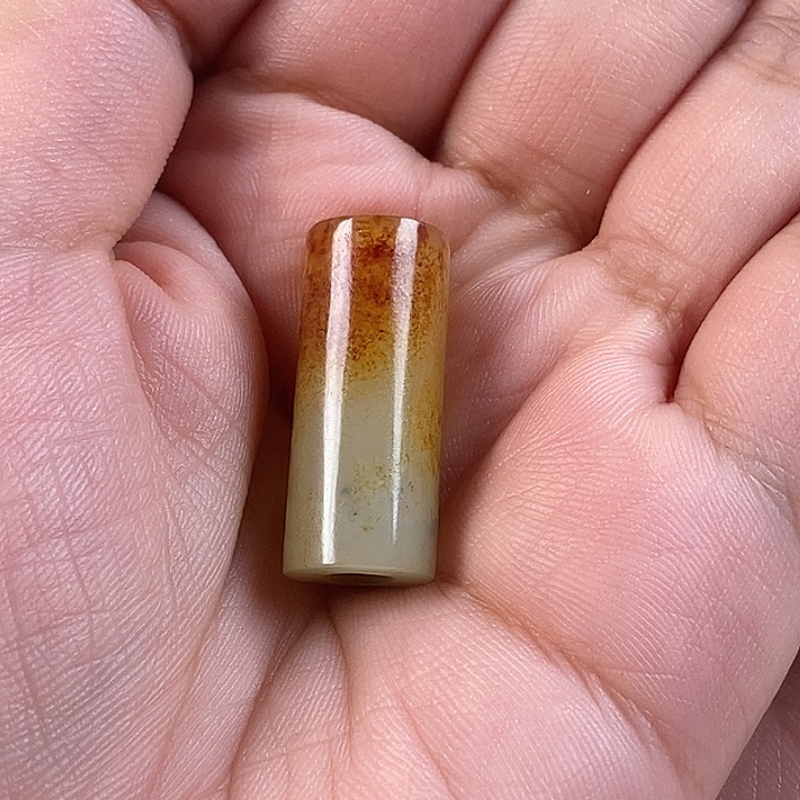 用***9和田玉未镶嵌挂件