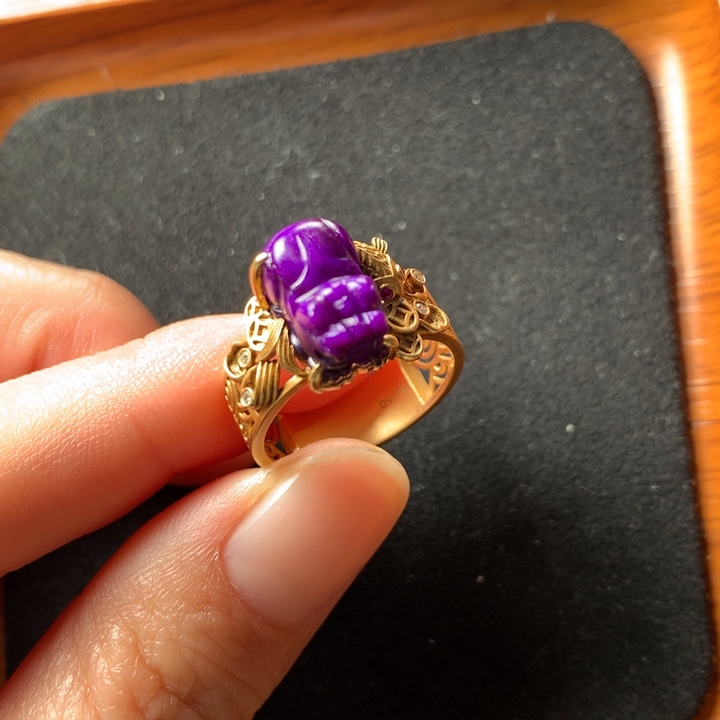 苏纪石（舒俱来）戒指18K金镶嵌